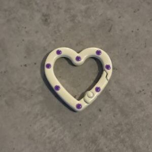 sleutelhanger hart off white-purple 25 mm x 26 mm x 4 mm