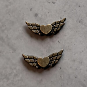 engelenvleugel hartje brons 22 mm x 9 mm 2 stuks