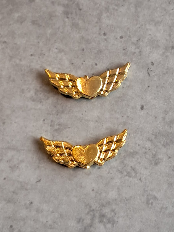 engelenvleugen hartje goud 22 mm x 9 mm 2 stuks