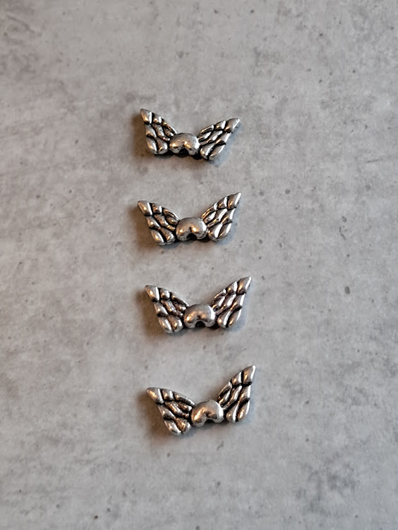 engelenvleugel hartje zilver 18 mm x 8 mm 4 stuks