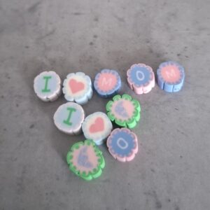 kraal polymeer multicollor i love mom 10 stuks